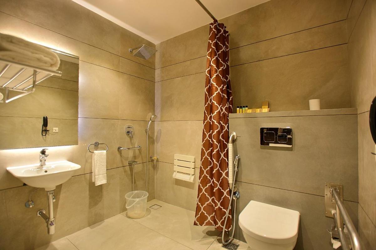 Hotel San Колам Екстериор снимка